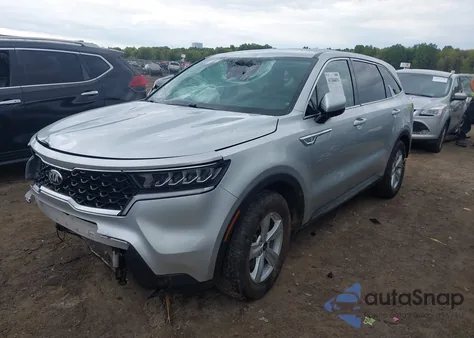 2021 Kia Sorento Lx z USA, uszkodzony, nr VIN 5XYRG4LC4MG004990